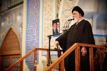 پذیرش آتش‌بس با تدبیر رهبر انقلاب توطئه آمریکا را خنثی کرد/ حضور میلیونی مردم نشان می‌دهد طرف مذاکره ملت ایران است