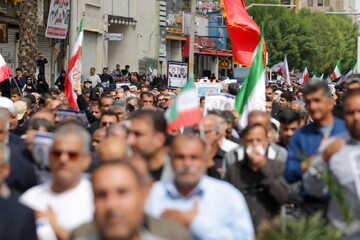 فیلم| تشییع پیکر مطهر دو شهید جنگ رمضان در بوشهر