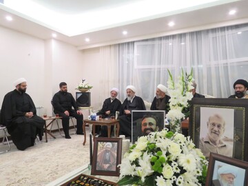 شهادت می‌دهم نظر مراجع تقلید بزرگوار نسبت به دکتر لاریجانی هیچ‌گاه سرسوزنی تغییر نکرد