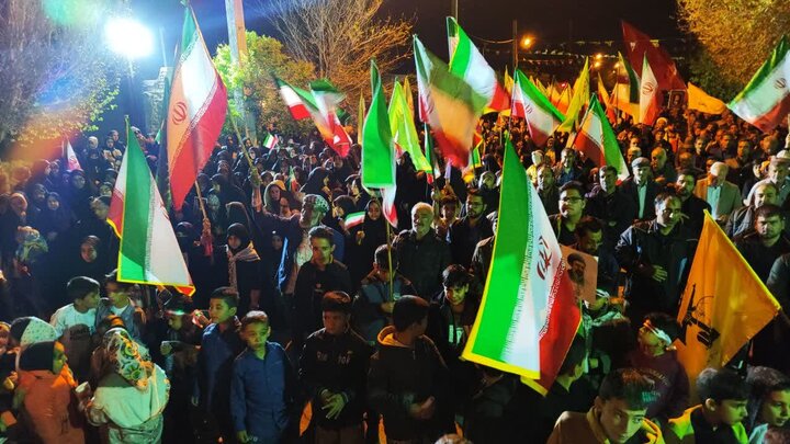 تصاویر/ خروش مردمی حماسه و حمایت در شهرهای مختلف استان کرمان