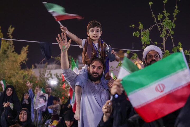 تصاویر/ تجمع مردمی بوشهری‌ها در حمایت از نظام