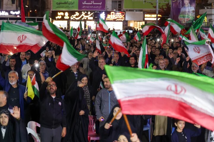 تصاویر/ تجمع مردمی بوشهری‌ها در حمایت از نظام
