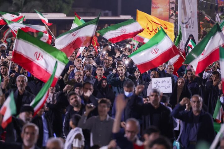 تصاویر/ تجمع مردمی بوشهری‌ها در حمایت از نظام