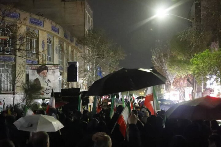تصاویر/ بهار مقاومت در میدان نازی آباد تهران
