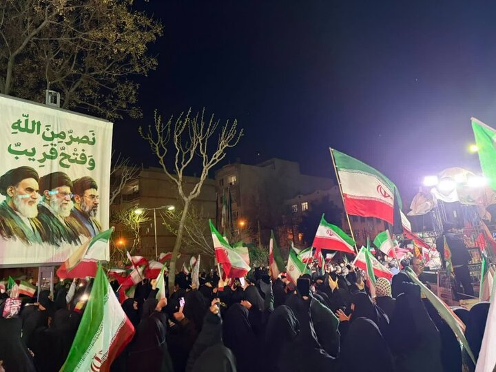 تصاویر/ لحظاتی خاص از حضور پرشور محله تهران نو
