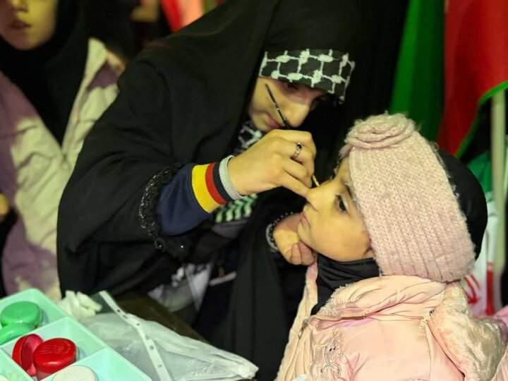 تصاویر/ لحظاتی خاص از حضور پرشور محله تهران نو
