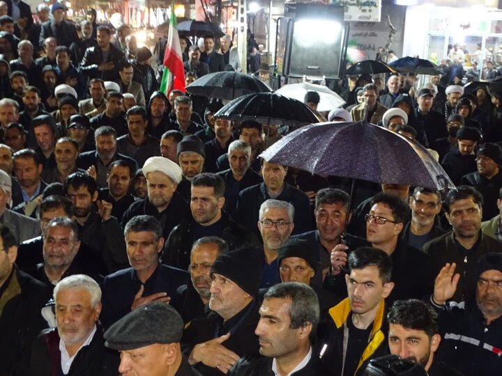 تصاویر/ اجتماع حمایتی مردم چهاربرج از نظام اسلامی همزمان با باران رحمت الهی
