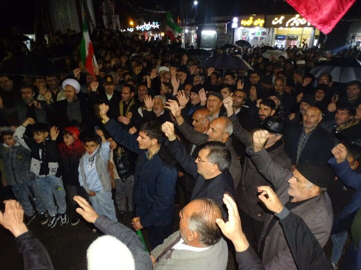 تصاویر/ اجتماع حمایتی مردم چهاربرج از نظام اسلامی همزمان با باران رحمت الهی