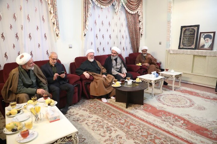 تصاویر/ دیدار با خانواده شهید «حسن محمدی» در شاهرود