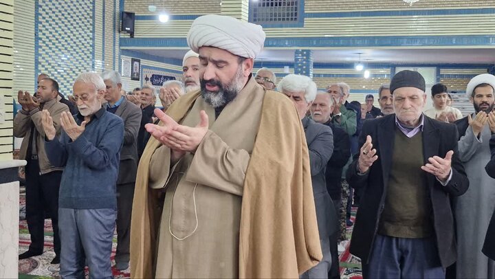 تصاویر/ اقامه نماز جمعه پلدشت
