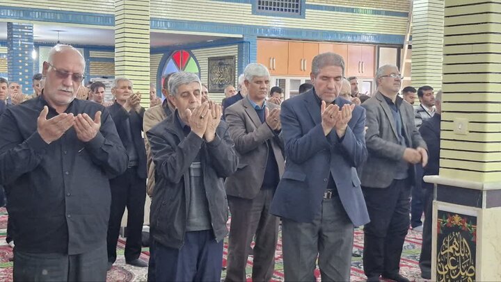 تصاویر/ اقامه نماز جمعه پلدشت