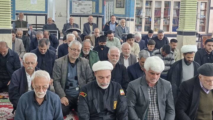 تصاویر/ اقامه نماز جمعه پلدشت