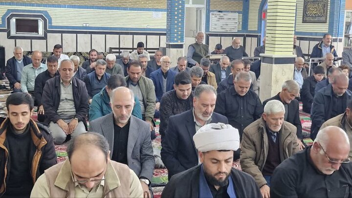 تصاویر/ اقامه نماز جمعه پلدشت
