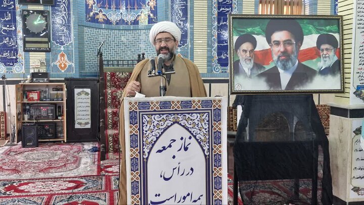 تصاویر/ اقامه نماز جمعه پلدشت