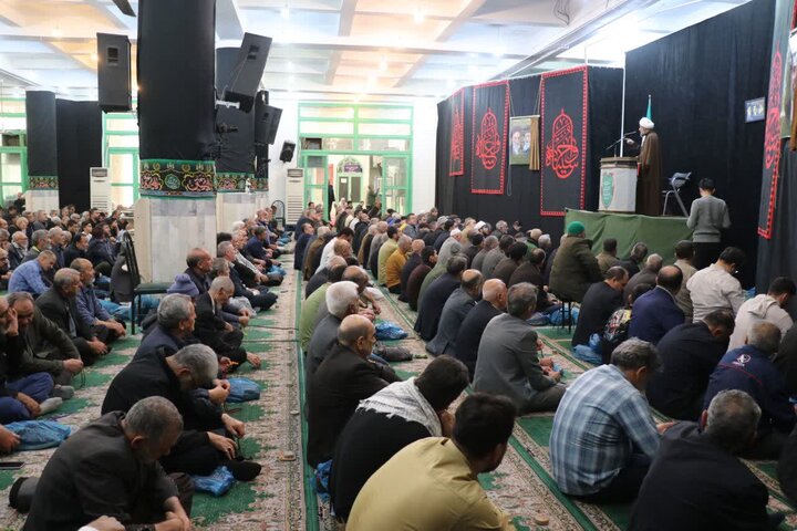 تصاویر/ برگزاری اولین نماز عبادی سیاسی جمعه قرچک در سال ۱۴۰۵