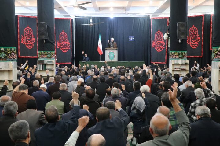 تصاویر/ برگزاری اولین نماز عبادی سیاسی جمعه قرچک در سال ۱۴۰۵