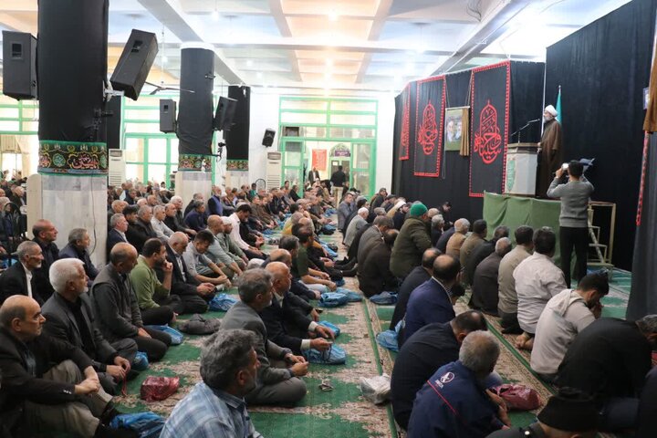 تصاویر/ برگزاری اولین نماز عبادی سیاسی جمعه قرچک در سال ۱۴۰۵