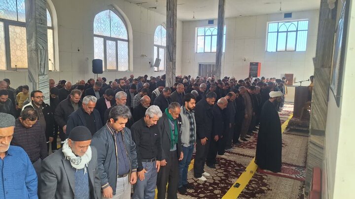 تصاویر/ نماز عبادی سیاسی جمعه قمصر