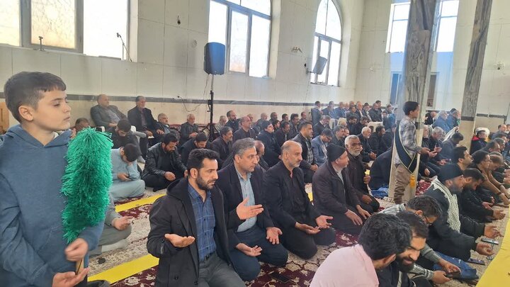 تصاویر/ نماز عبادی سیاسی جمعه قمصر