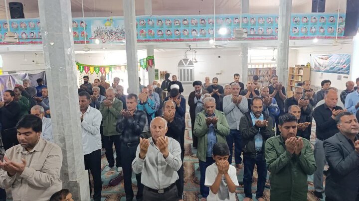 تصاویر/ اقامه نماز جمعه در شهر نودژ