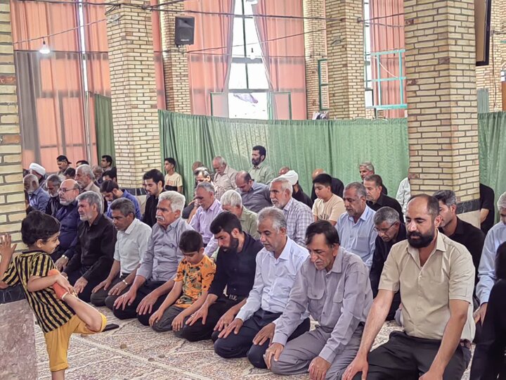 تصاویر/ اقامه نماز جمعه در شهر شهداد