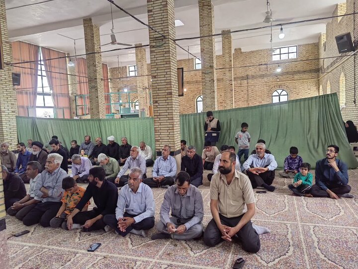تصاویر/ اقامه نماز جمعه در شهر شهداد