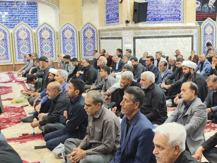 تصاویر/ اقامه نماز جمعه در شهر بم