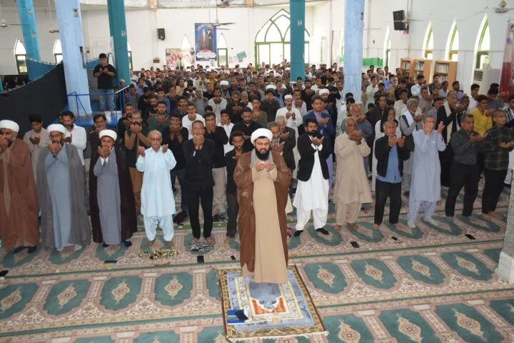 تصاویر/ اقامه نماز جمعه در شهر ریگان