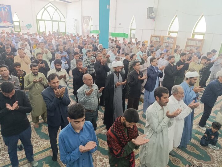 تصاویر/ اقامه نماز جمعه در شهر ریگان