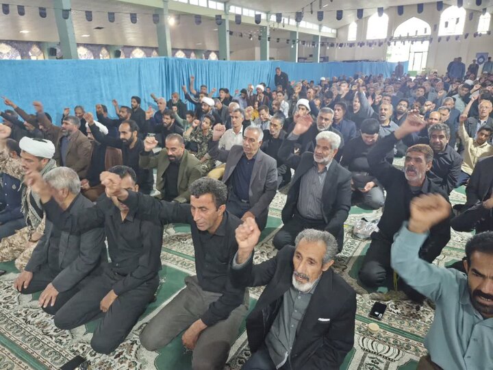 تصاویر/ اقامه نماز جمعه در شهر عنبرآباد