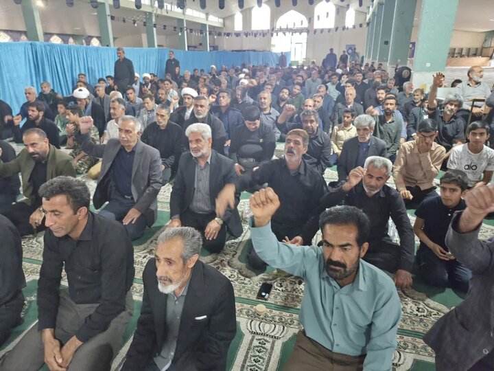 تصاویر/ اقامه نماز جمعه در شهر عنبرآباد