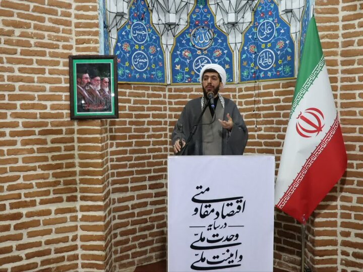 تصاویر/ اقامه نماز جمعه تکاب