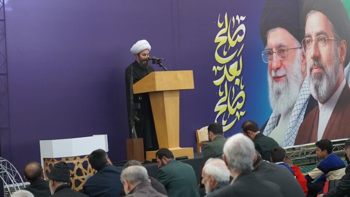 تصاویر/ اقامه نماز جمعه خوی