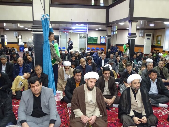 تصاویر/ اقامه نماز جمعه چهاربرج