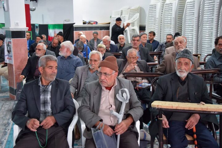 تصاویر/ نمازعبادی سیاسی جمعه آران وبیدگل