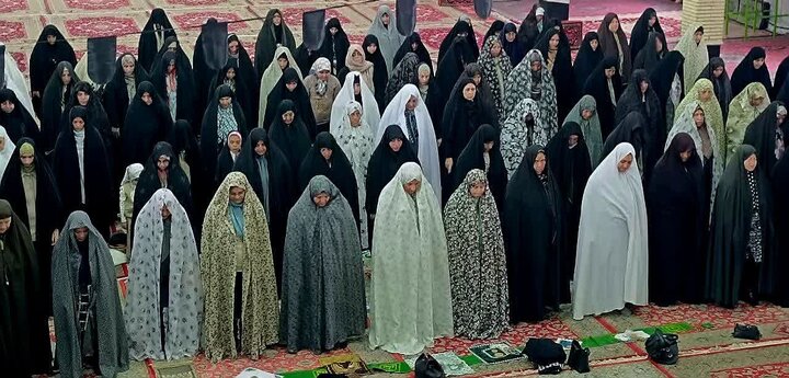 تصاویر/ اقامه نماز جمعه در شهر پاریز