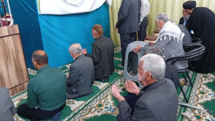 تصاویر/ اقامه نماز جمعه در شهر بهرمان