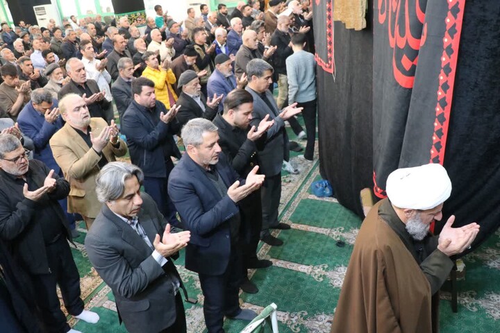 تصاویر/ برگزاری اولین نماز عبادی سیاسی جمعه شهرستان قرچک در سال ۱۴۰۵