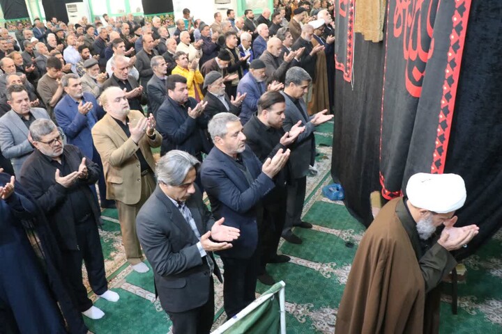 تصاویر/ برگزاری اولین نماز عبادی سیاسی جمعه شهرستان قرچک در سال ۱۴۰۵