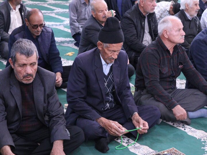 تصاویر/ اقامه نماز جمعه در شهر زیدآباد