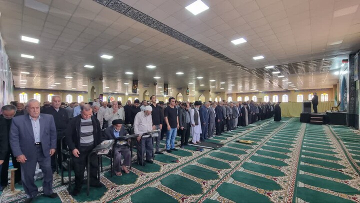 نماز جمعه گناوه به روایت تصویر