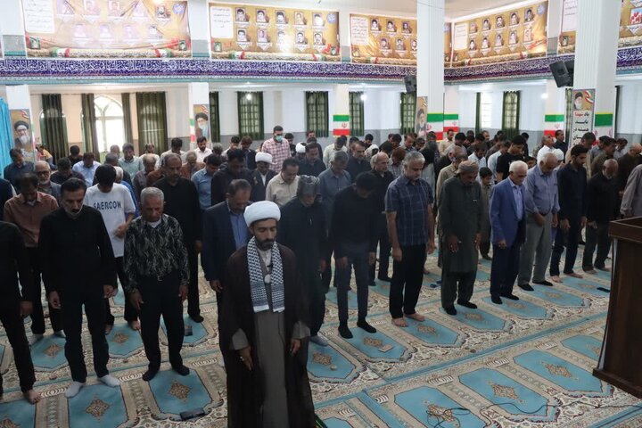 تصاویر/ اقامه نماز جمعه در شهر قلعه گنج