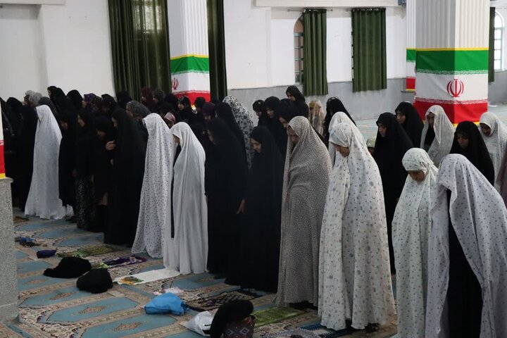 تصاویر/ اقامه نماز جمعه در شهر قلعه گنج