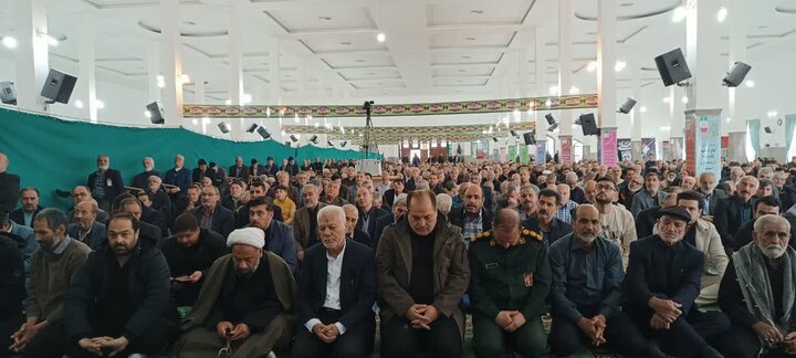 تصاویر/اقامه نماز عبادی سیاسی جمعه در ساوه