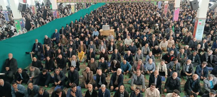 تصاویر/اقامه نماز عبادی سیاسی جمعه در ساوه