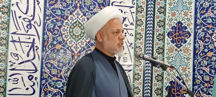تصاویر/اقامه نماز عبادی سیاسی جمعه در ساوه