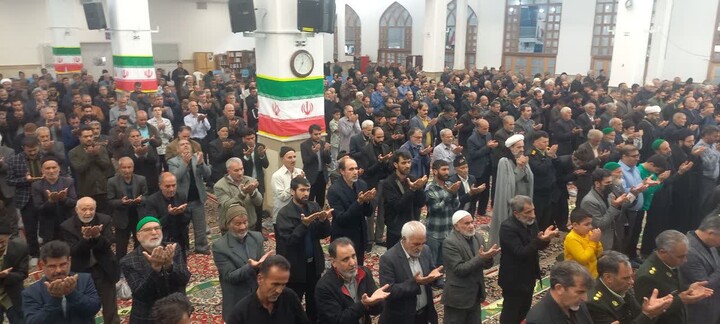 تصاویر/ نخستین نماز جمعه گناباد در سال ۱۴۰۵