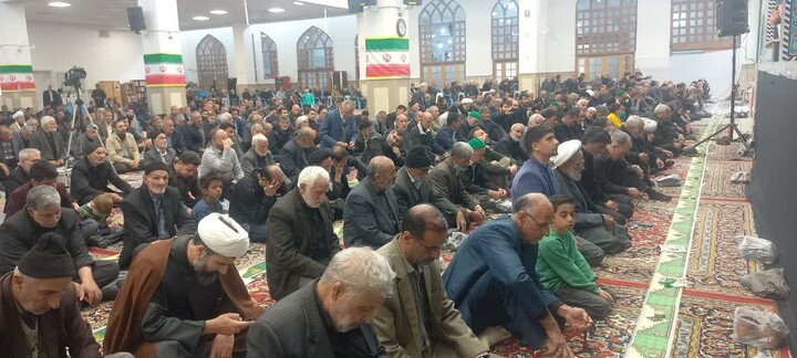تصاویر/ نخستین نماز جمعه گناباد در سال ۱۴۰۵