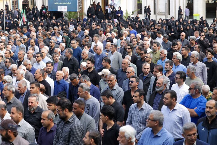 تصاویر/ تشییع پیکر مطهر دو شهید در بوشهر