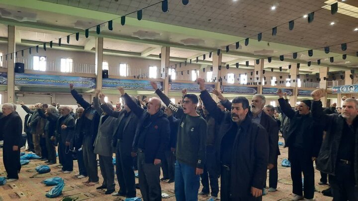 تصاویر/اقامه نماز عبادی سیاسی جمعه در خمین